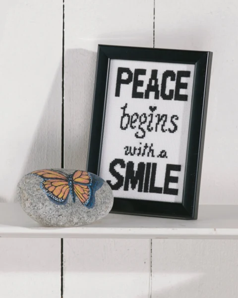 Embroidery Kit Peace 9 x 14 cm / 3.54 x 5.51 in