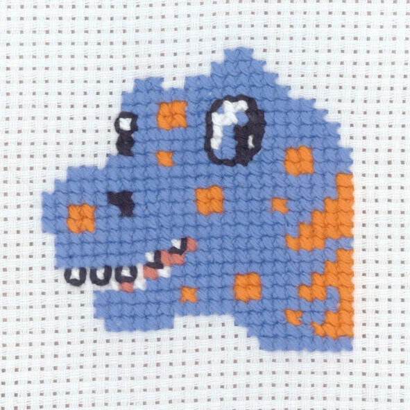 Embroidery Kit Dinosaur 8 x 8 cm / 3 x 3 in