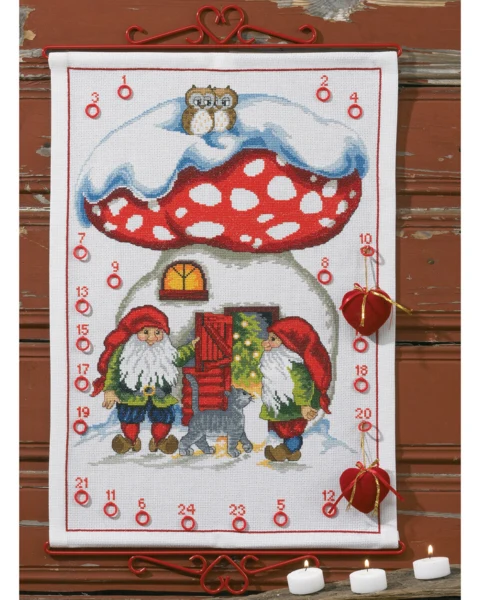 Embroidery Kit 2 elves w/cat 5125/38 38 x 53 cm / 15 in x 21 in