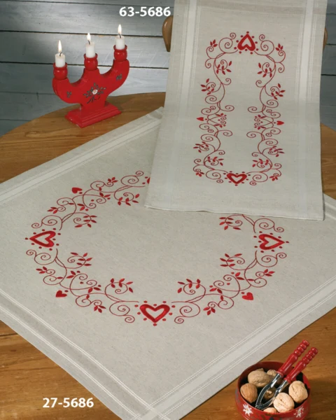 Embroidery Kit Christmas in Red 40 x 80 cm / 15.75 x 31.50 in