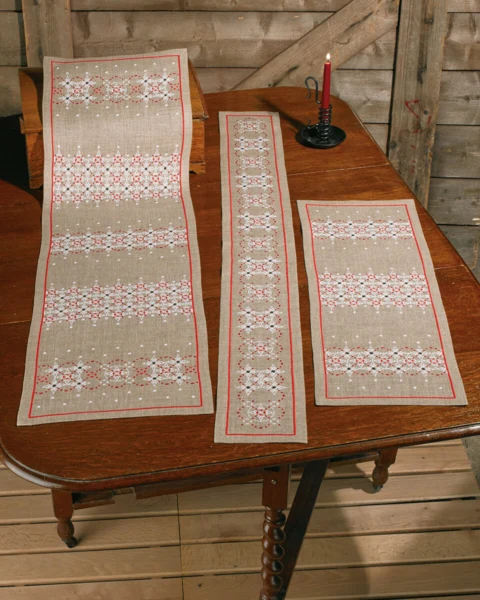 Embroidery Kit Borders on linen 28 x 77 cm / 11 x 30 in