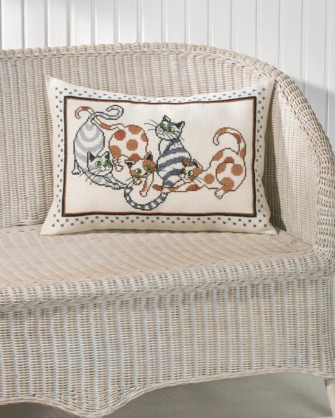 Embroidery Kit Cat Pillow 58 x 40 cm / 23 x 16 in