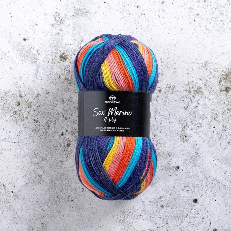 Svarta Fåret Sox Merino 4 ply 22 Blue saints