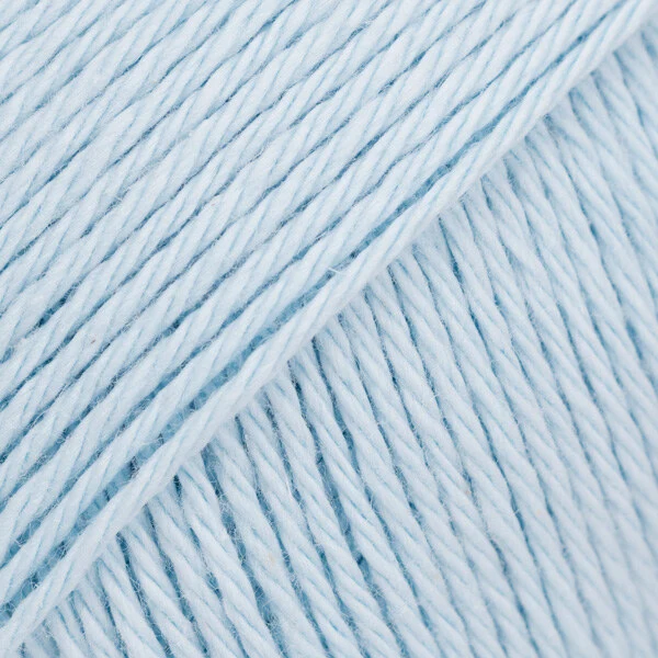DROPS Magic 26 Ice blue (Uni Colour)