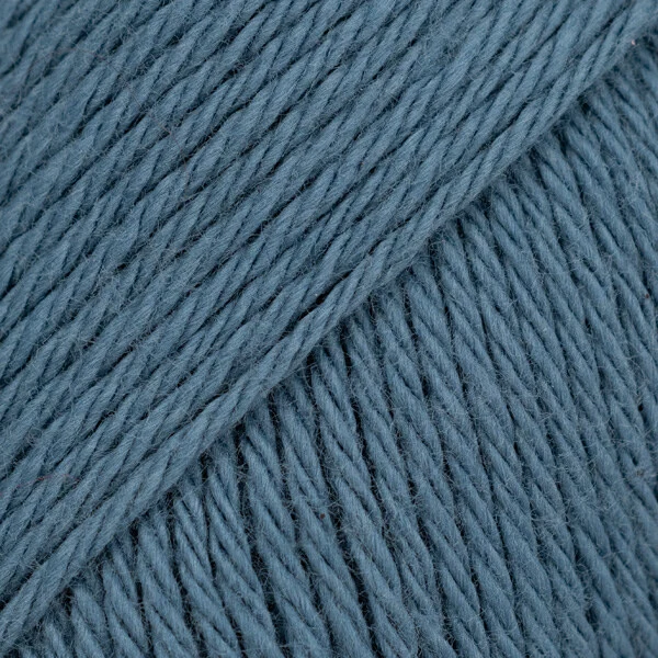 DROPS Magic 28 Deep ocean (Uni Colour)