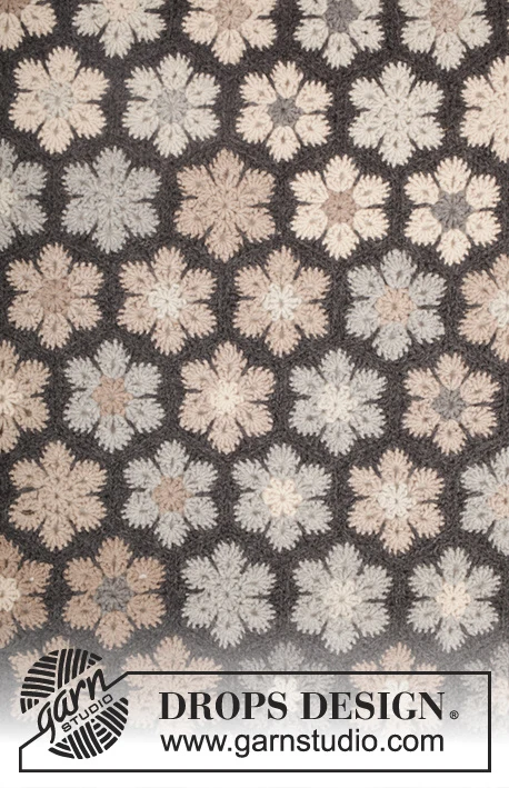 Midnight Flurries by DROPS Design