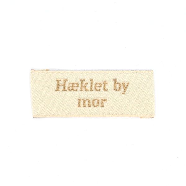 Hæklet by mor