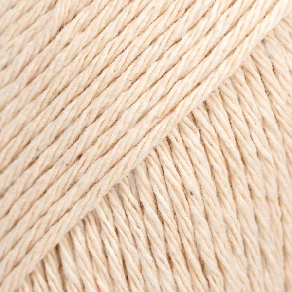 DROPS Loves You 9 106 Light beige