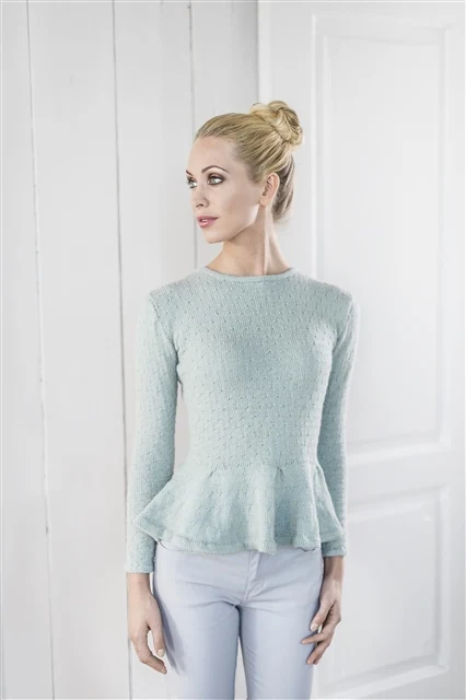 Opskrift fra DU STORE ALPAKKA fra hæftet Maskerader MR33 - Design 3306 - Genser