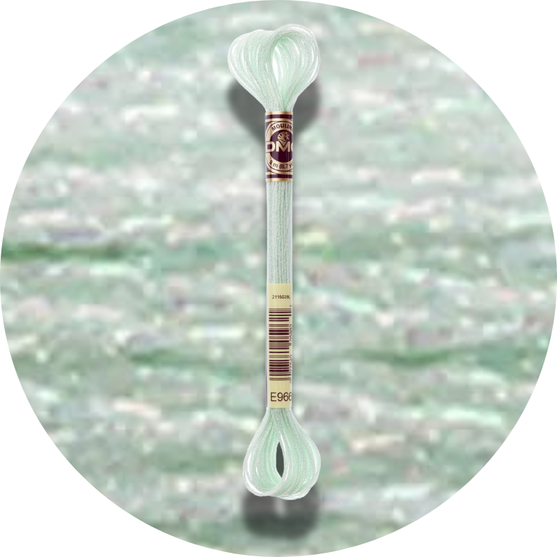 DMC Mouliné Light Effects E966 Pearlescent Soft Green