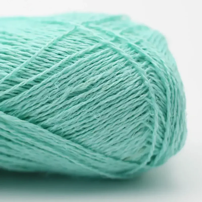 BC Garn Lino 70 Light turquoise green