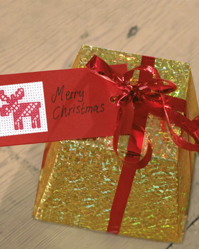 Embroidery Kit Gift Tags 8 x 4 cm / 3.15 x 1.57 in