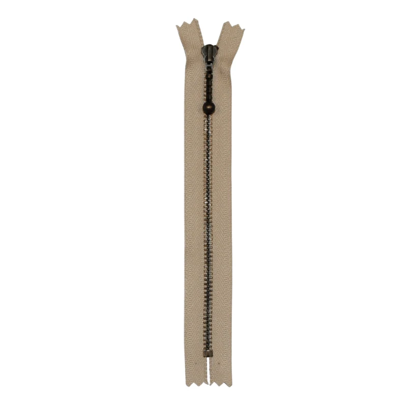 YKK Fixed Zipper Antique Brass 4 mm 17 cm 572 Sand