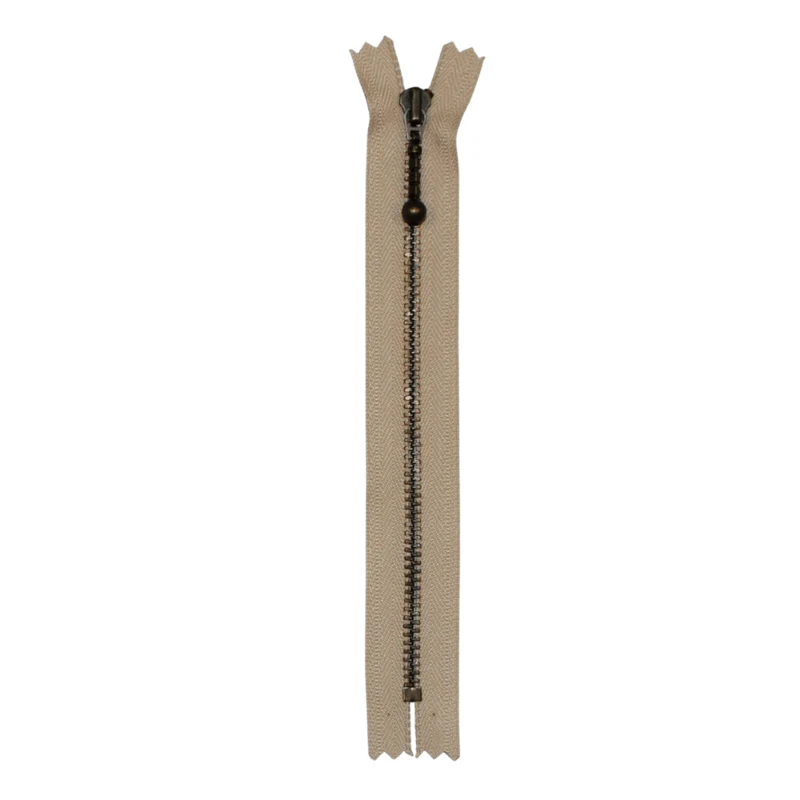 YKK Fixed Zipper Antique Brass 4 mm 23 cm 572 Sand