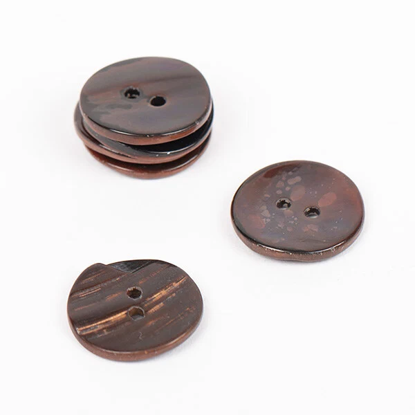 DROPS Arched (Brown), Button, 18 mm (no. 818)