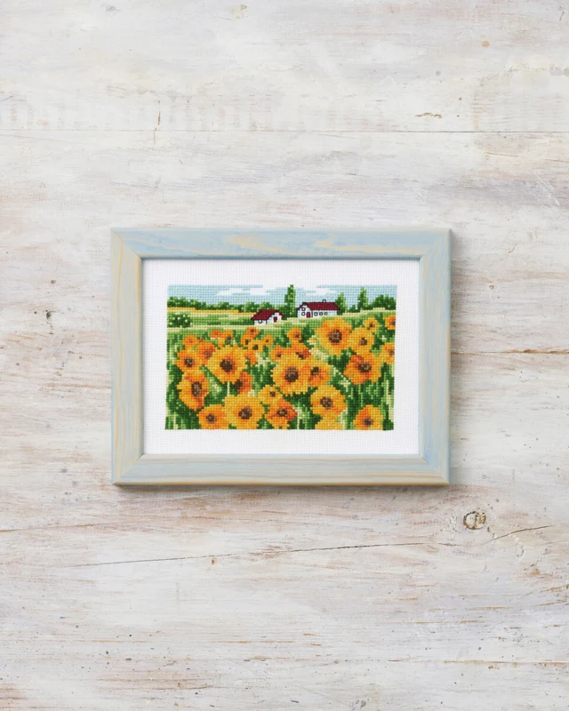 Embroidery Kit Sunflower Field 18 x 13 cm / 7 x 5 in