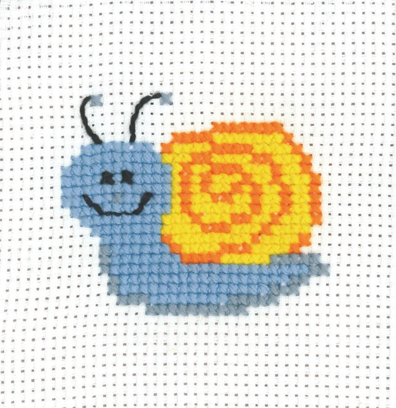 Embroidery Kit MFK Snail 8 x 8 cm / 3.15 x 3.15 in