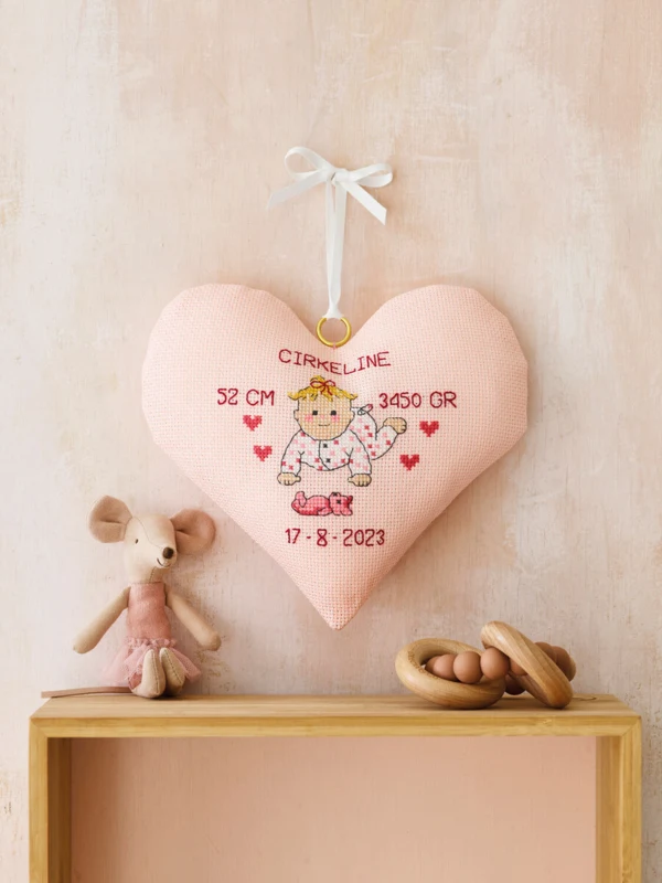 Embroidery Kit Cirkeline 21 x 20 cm / 8.27 x 7.87 in