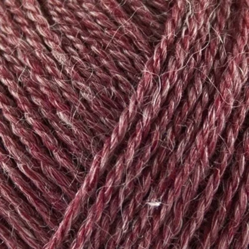 Onion No.3 Organic Wool+Nettles 1108 Dark red