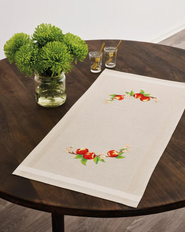 Embroidery Kit Apples 40x80 cm / 15.75x31.50 in