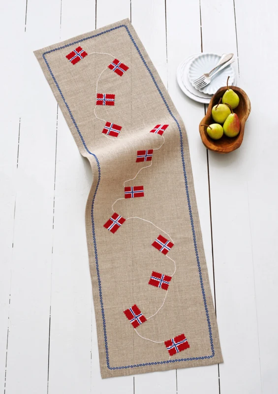 Embroidery Kit Norwegian Flag 33 x 116 cm / 12.99 x 45.67 in