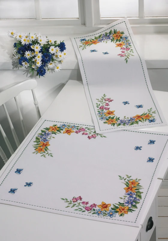 Embroidery Kit Spring 34 x 89 cm / 13.39 x 35.04 in