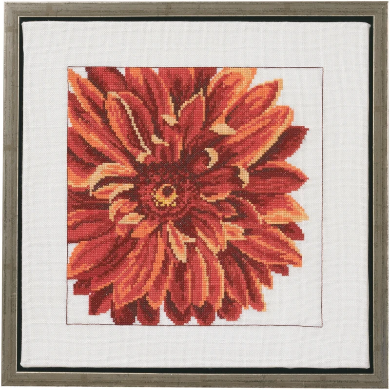 Embroidery Kit Dahlia 30 x 30 cm / 11.81 x 11.81 in