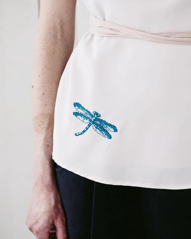 Embroidery Kit Dragonfly 7 x 9 cm / 2.76 x 3.54 in