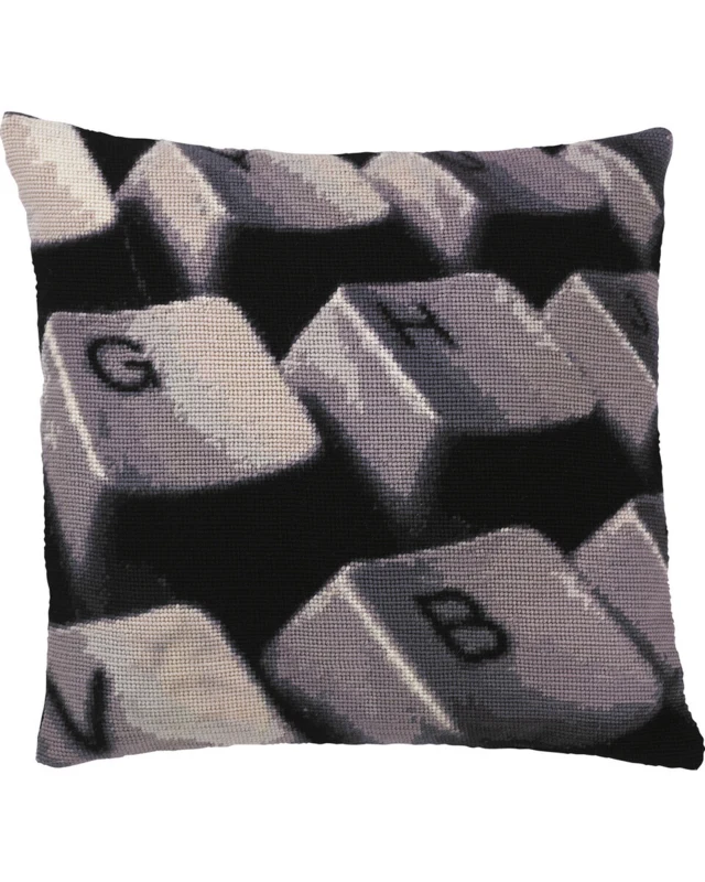 Embroidery Kit Keyboard 38 x 39 cm / 14.96 x 15.35 in