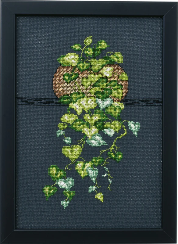 Embroidery Kit Heart Leaf Philo. 20 x 29 cm / 8 x 11 in