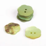 DROPS Flower Green 20 mm (no. 601)